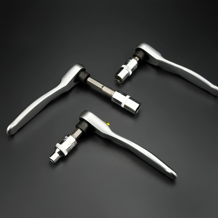 Mini śrubokręt wielofunkcyjny – kompaktowy, precyzyjny i zawsze pod ręką