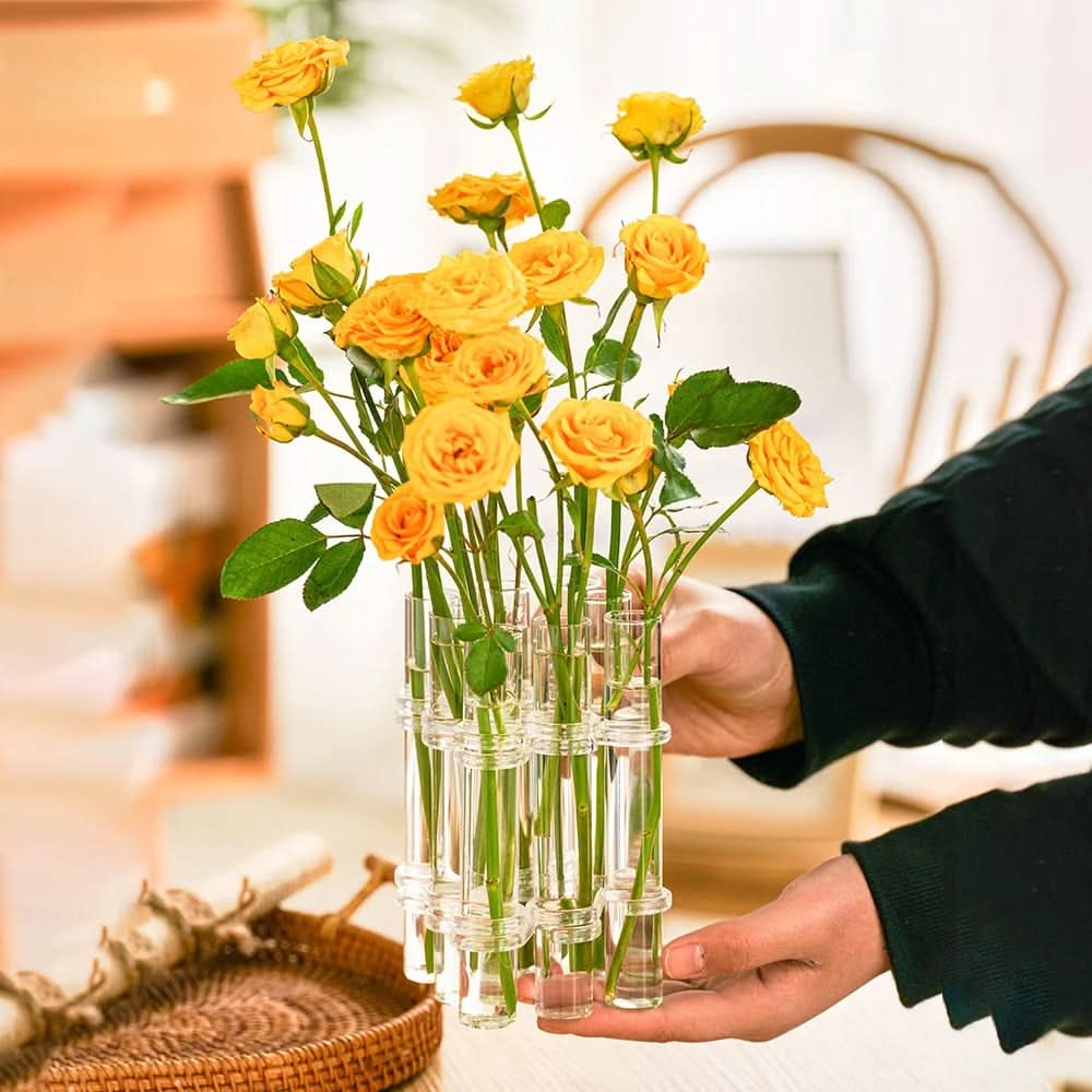 Elegant modular vase for creative floral arrangements 
