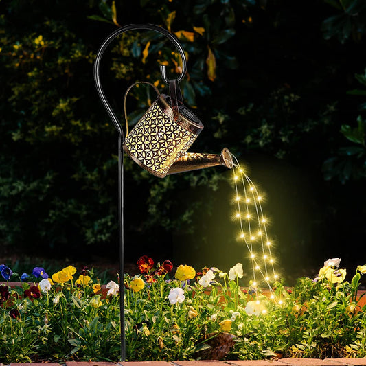 Lanterna regadora luminosa que transforma o seu jardim em um conto de fadas 