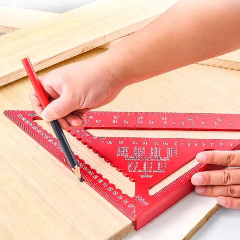 Essential 5-in-1 tool for perfect cuts 