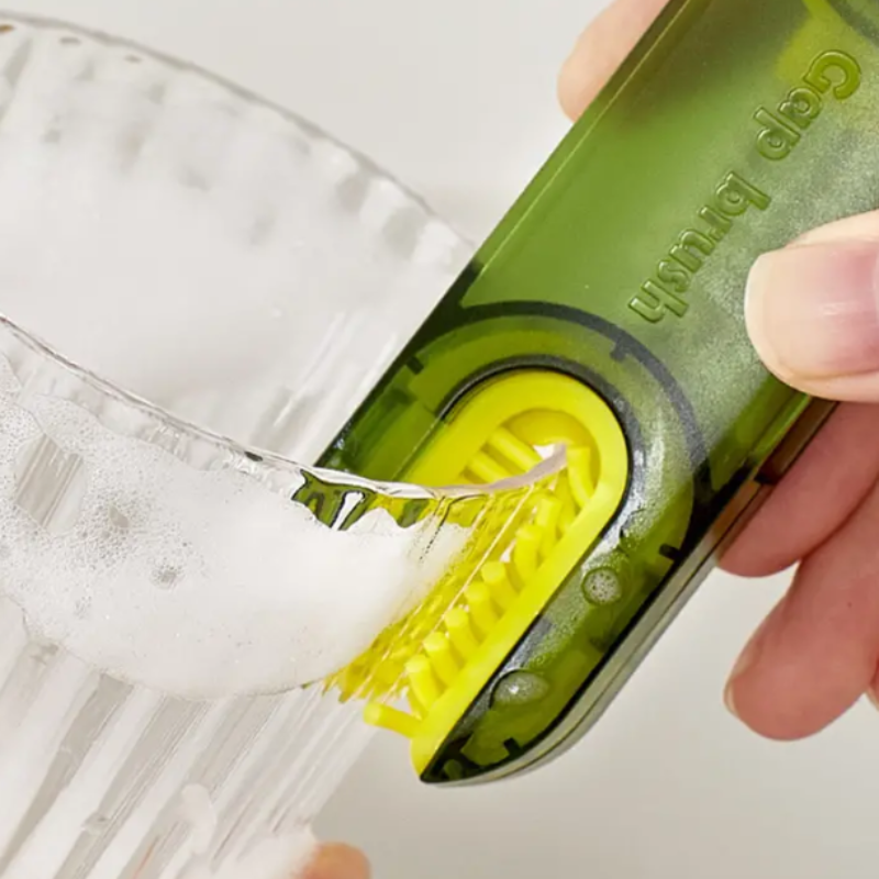 La brosse qui nettoie tout, même les coins les plus étroits