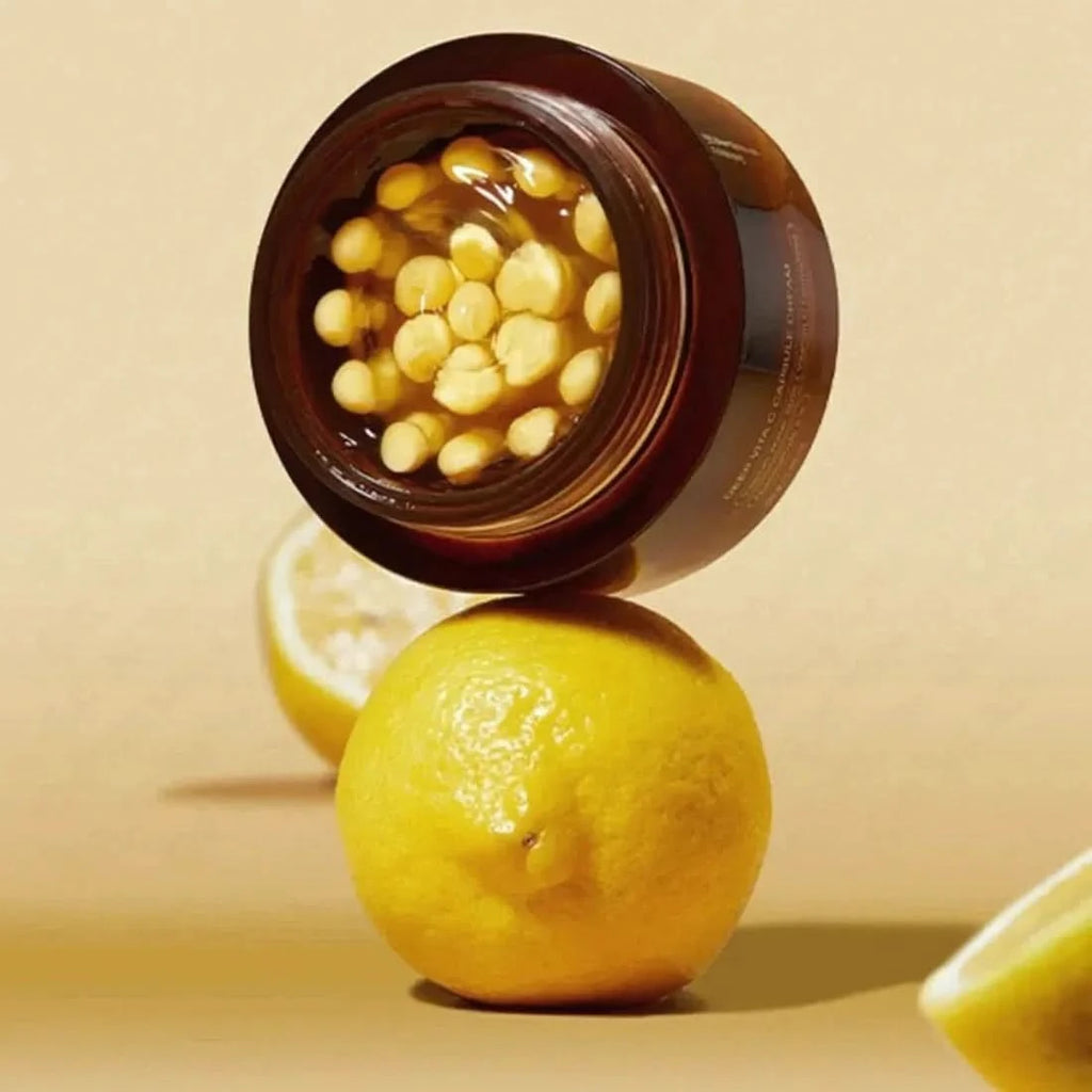 Synlig glans og hydrert hud takket være kapsler C 